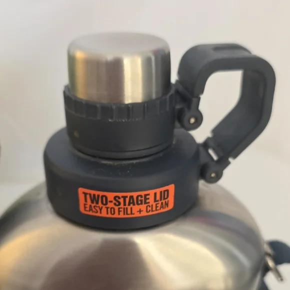 Stanley Silver Canteen with Black Strap - Picture 6 of 6